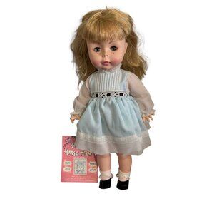 Vintage Effanbee Hattie holiday 1960s Doll